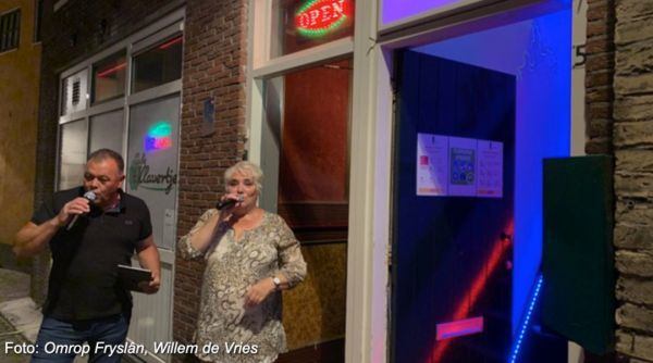 解封当天零点，荷兰*灯区红**已是生意火爆……