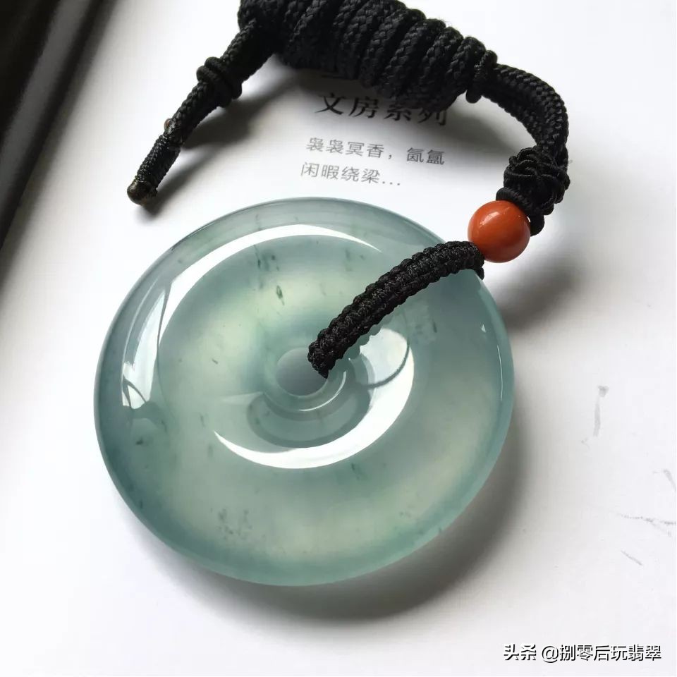 怎样辨别翡翠手镯a货还是bc货,肉眼怎么辨别酸洗的翡翠手镯