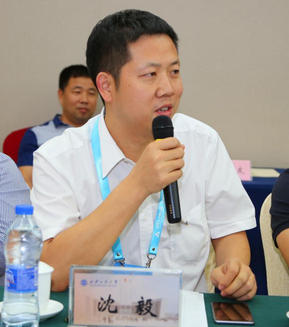 这8位公司董事长，都在西安上大学，全部来自同一所高校