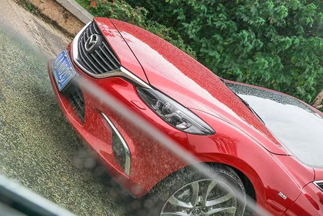 阿特兹和凯美瑞驾驶感受,阿特兹2.5车主真实感受