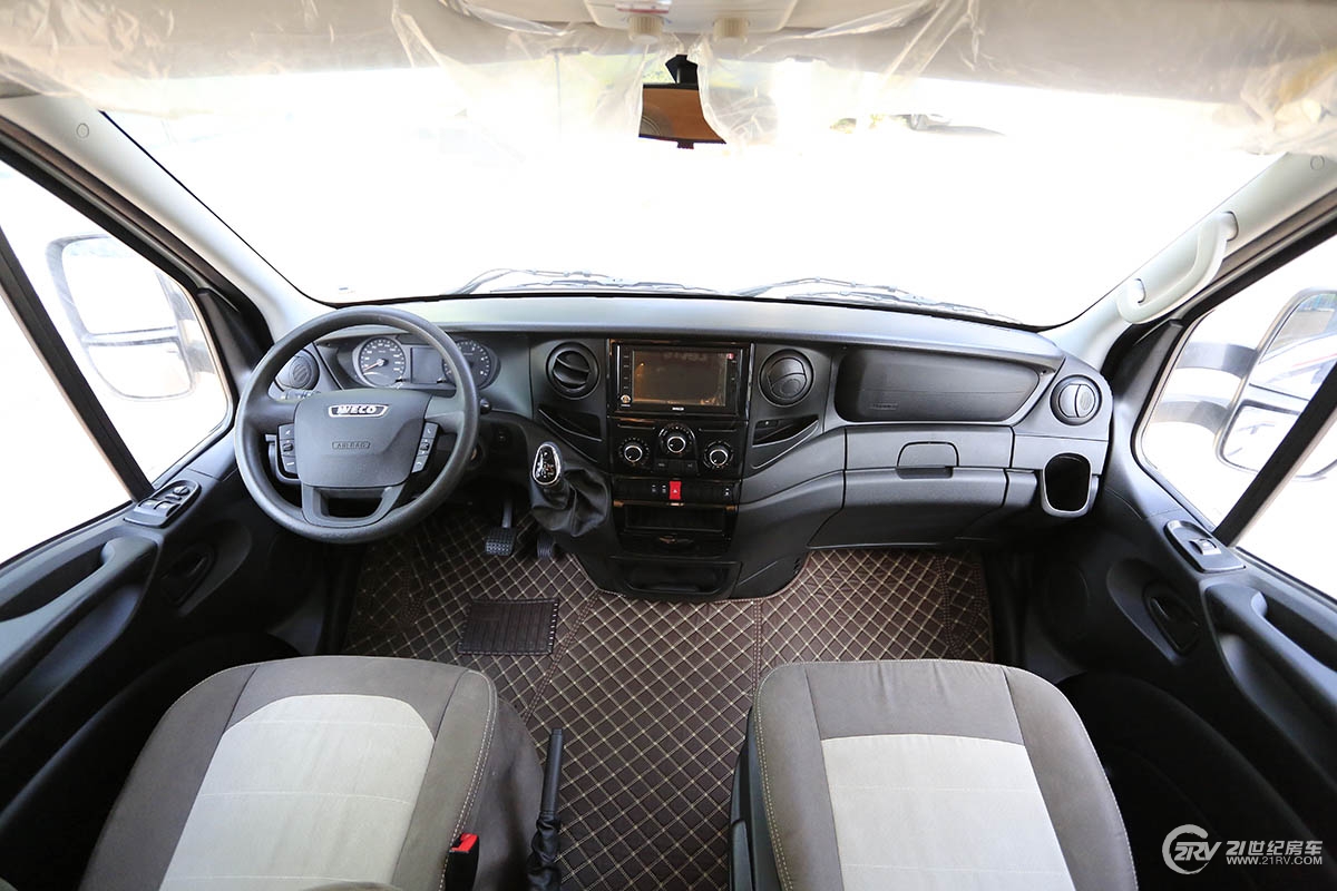 中天房车新季风畅游款,最新版的大通t型房车价格
