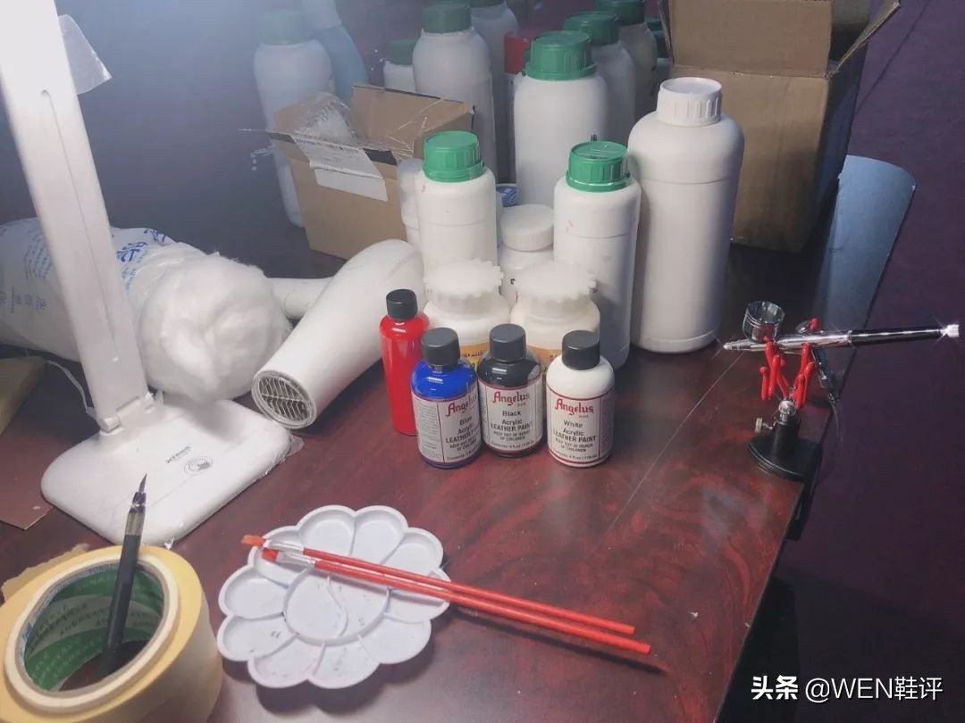 鞋店是怎么清洗翻毛皮的,翻毛皮的鞋面怎么清洗