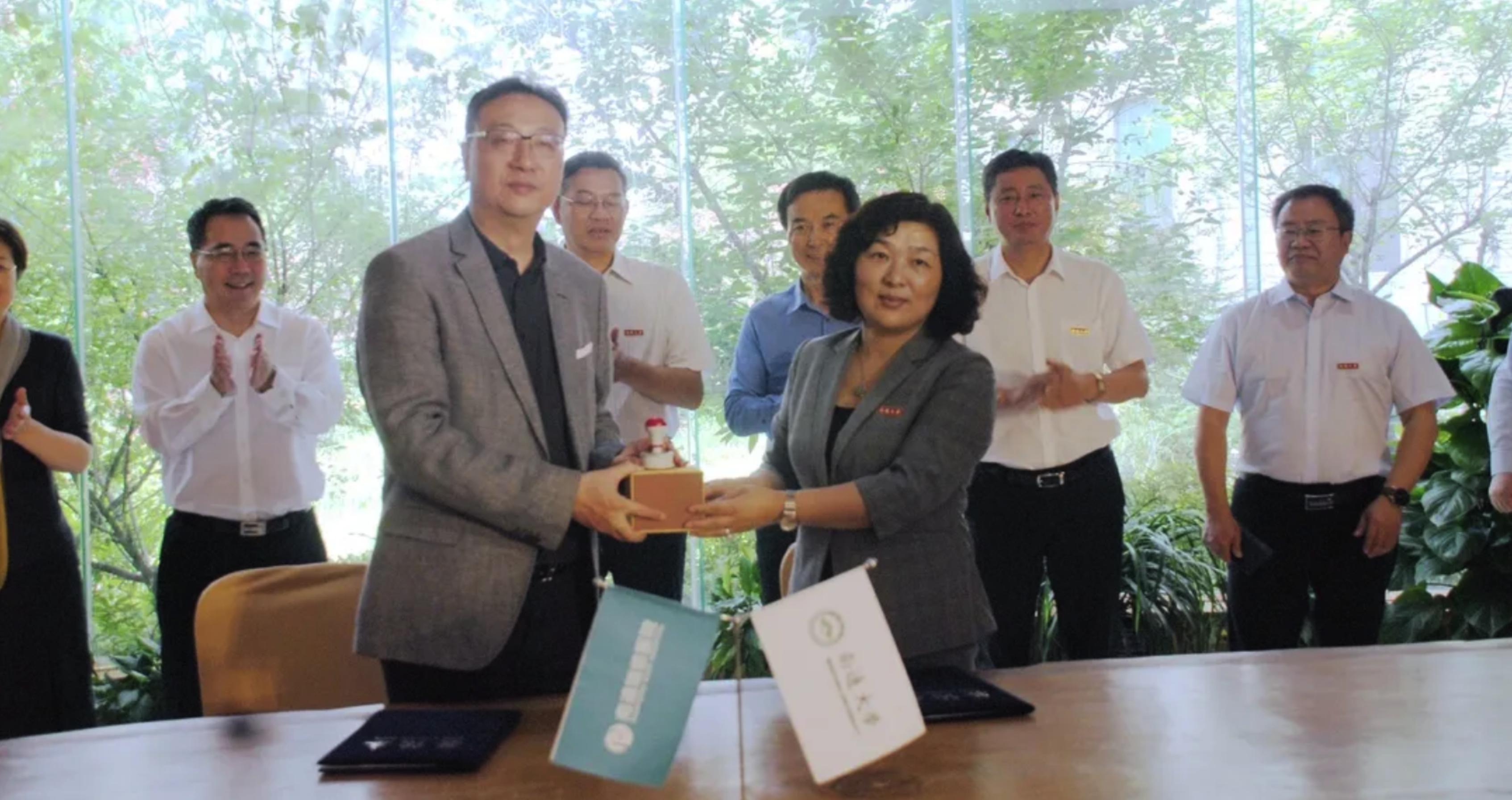 江苏民营医疗行业迎来新局面南通大学附属瑞慈医院今日挂牌