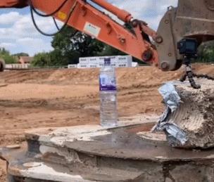 全世界都在挑战瓶盖，但请小心你的韧带