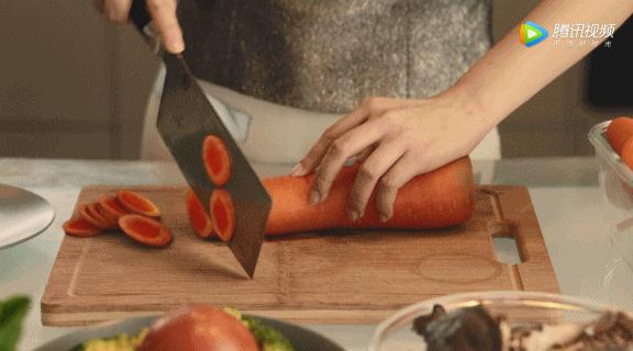 敢买戚薇牌机器人吗?专门拆散别人家庭的那种