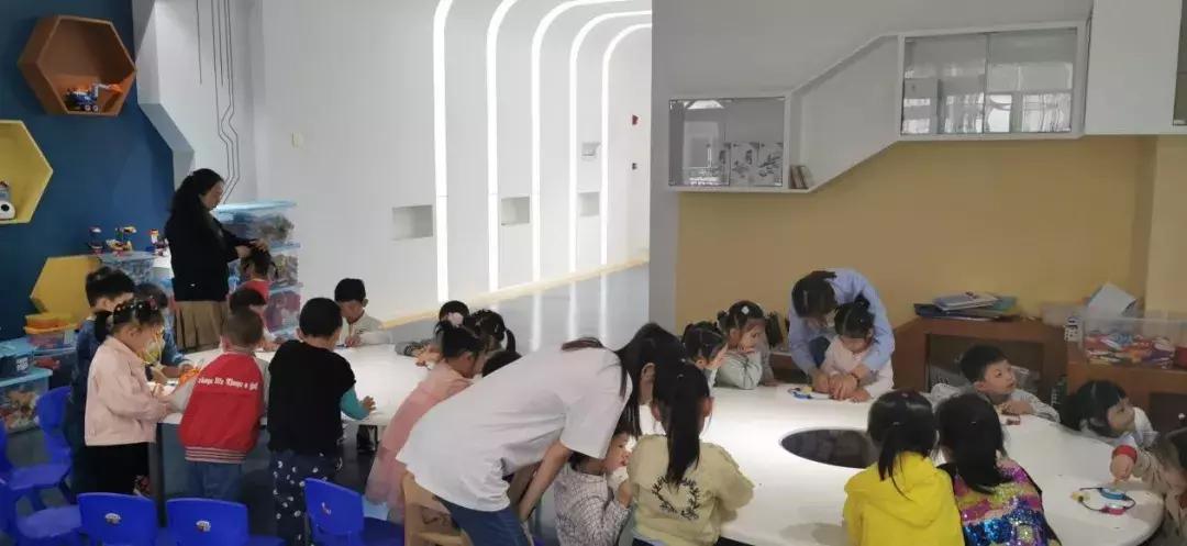 蒙氏教育幼儿园探园,参观蒙氏幼儿园的相关问题