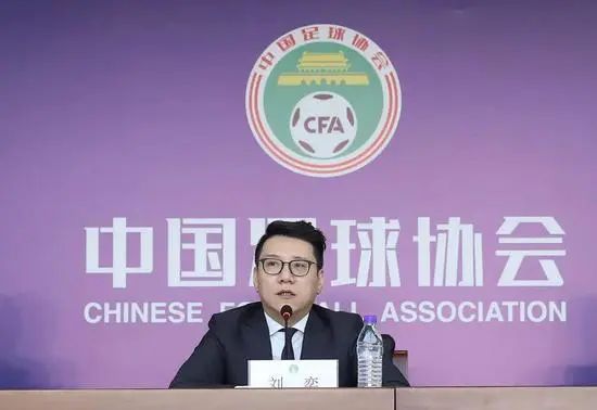 2阶段赛制边走边看今年冠军在历史上最特殊