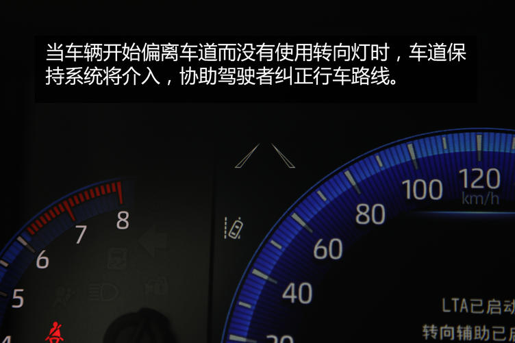 试驾全新12代丰田卡罗拉,家用神车丰田卡罗拉价格