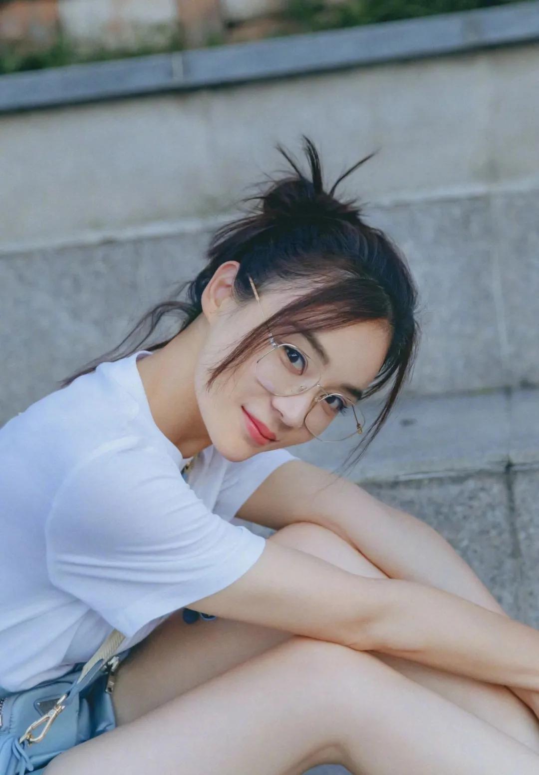 曾经的千里马，如今的白眼狼？于正与“于女郎”们的爱与恨