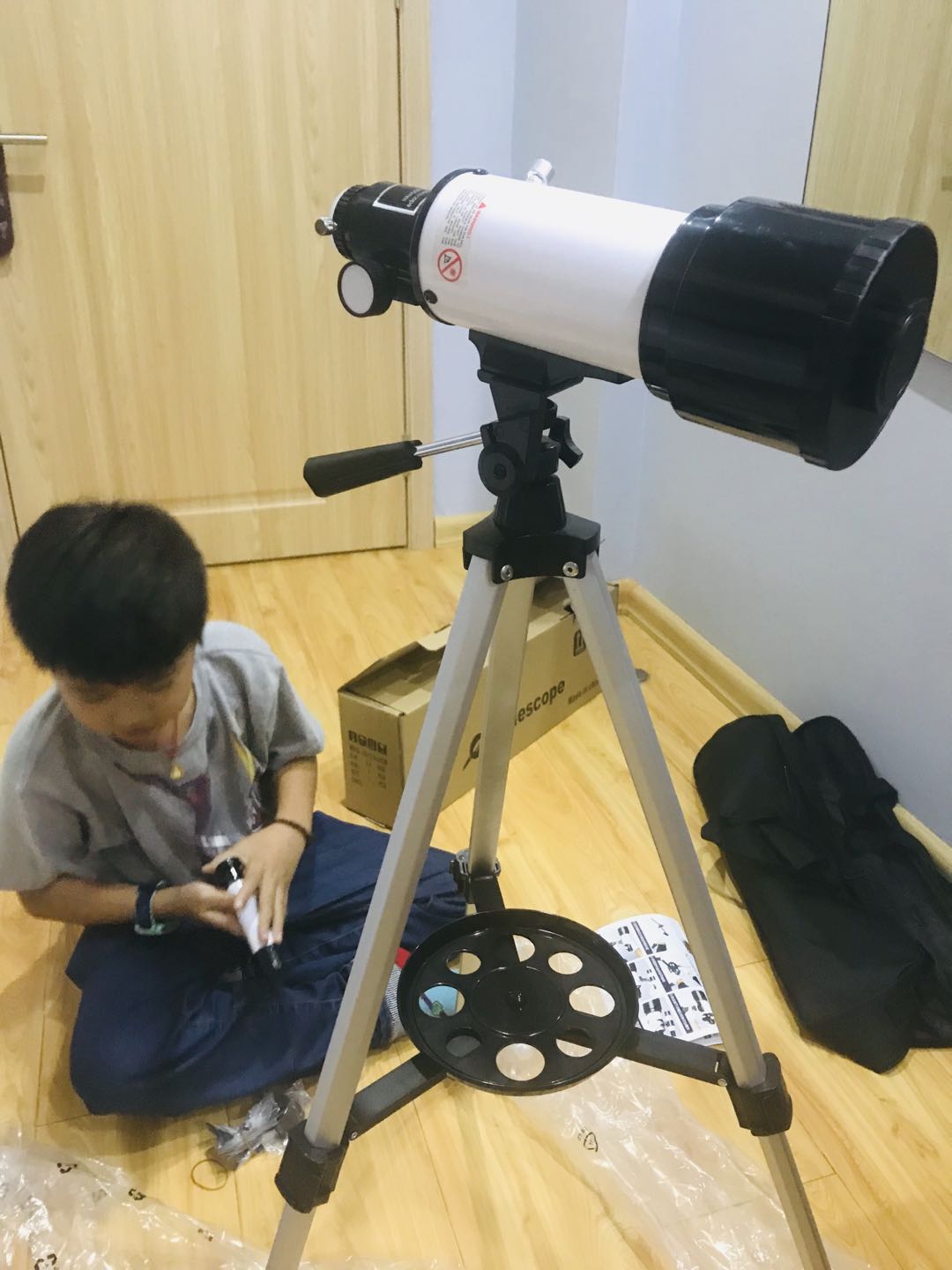 月亮背后到底隐藏着什么,月亮的背后到底藏着什么秘密