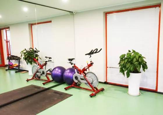 蓝领公寓赛道加速度，魔方798项目有何源动力？|睿和研究