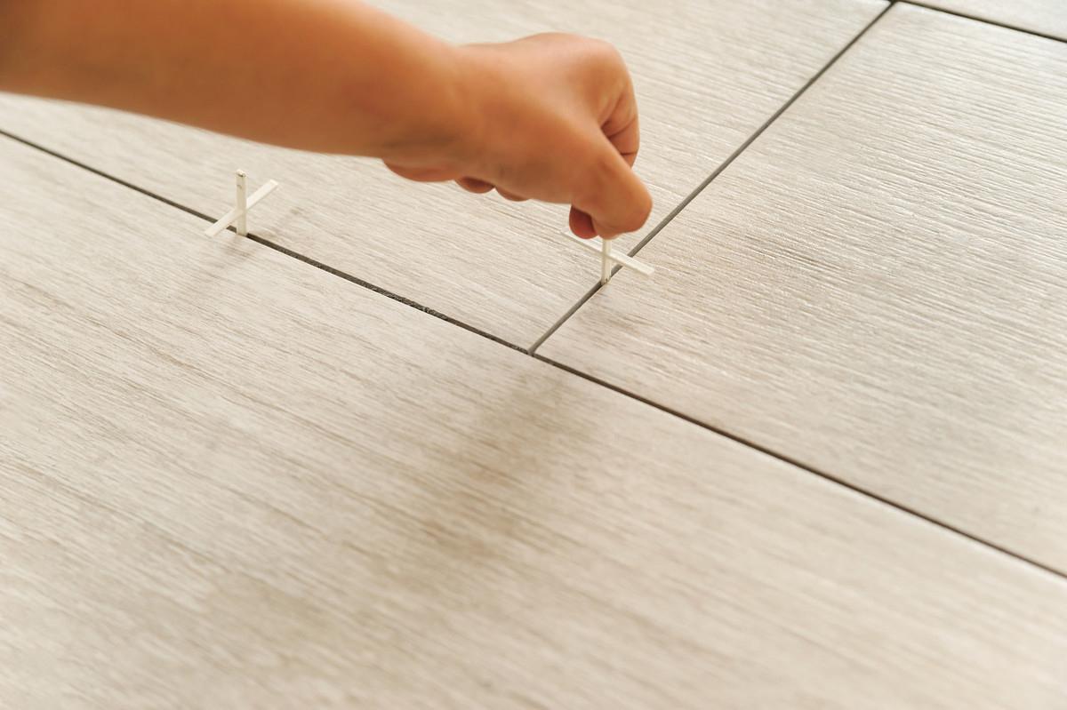 勾缝和美缝区别,勾缝和美缝及填缝的区别