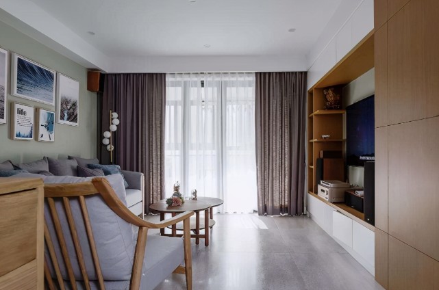 横梁过低用什么处理觉得不压抑,小空间弱化横梁的最佳方法