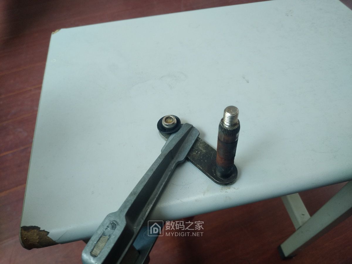 长城c30雨刮器维修视频,长城c30雨刷连杆怎么修