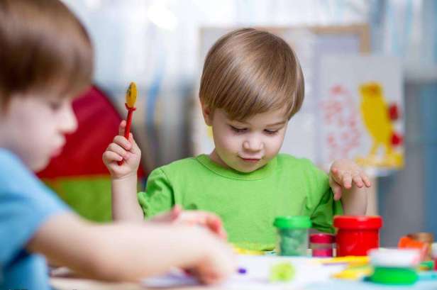 手指每年春天就起泡脱皮怎么治疗,宝宝手指起泡后反复脱皮