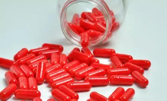 柏兰大健康家居小常识:年轻人别担心头发了,你都要聋了!