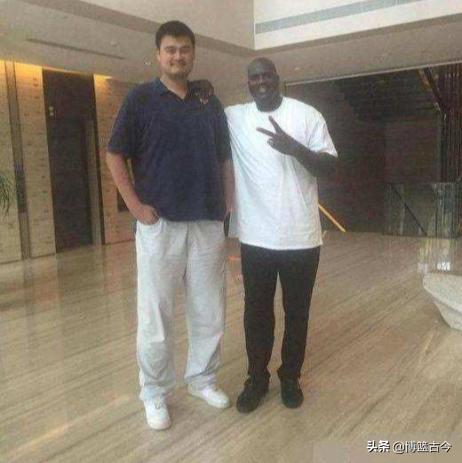 伦纳德小卡身材,伦纳德猛龙身材