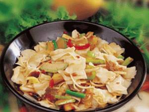 为啥全国人都想来新疆旅游,为什么全国人喜欢大连