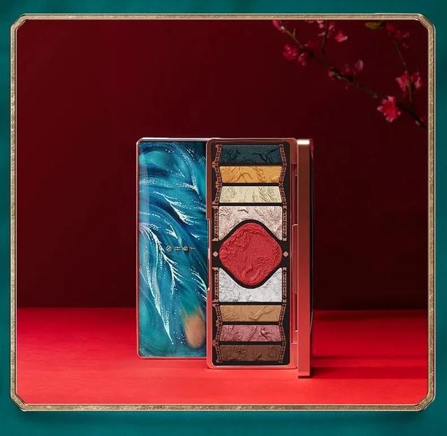 李佳琦捧火的花西子彩妆品牌，它的国潮风包装设计很赞！