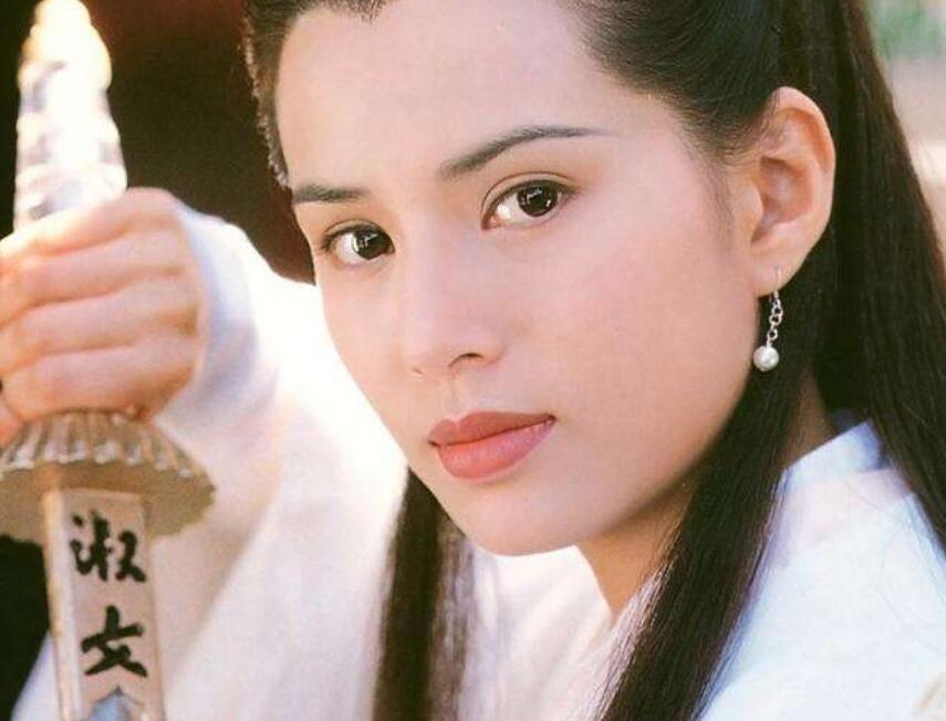 李莫愁揭秘铁掌神功,李莫愁为何收陆无双