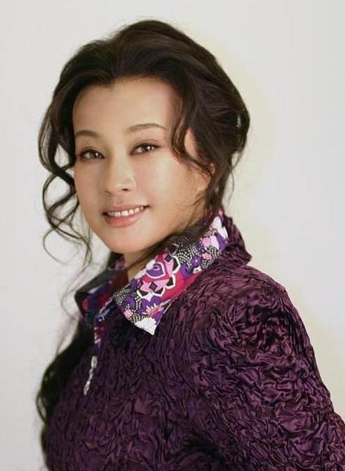 刘晓庆的4段婚姻和8段情史,刘晓庆经历四次婚姻