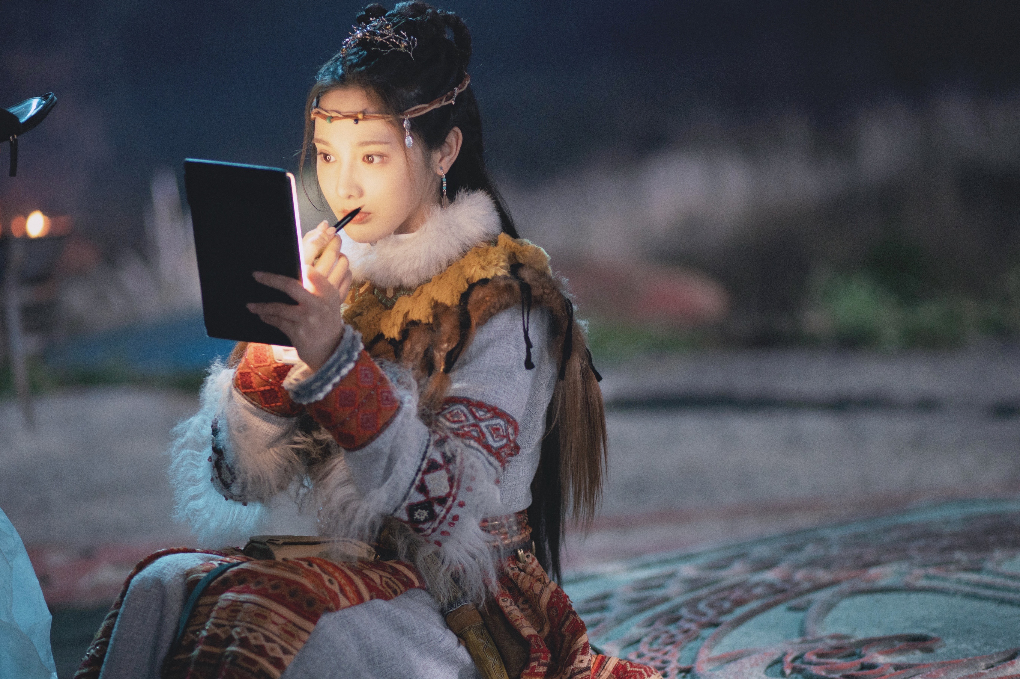 九州朱颜记冯绍峰和彭小苒,彭小苒九州朱颜记路透造型