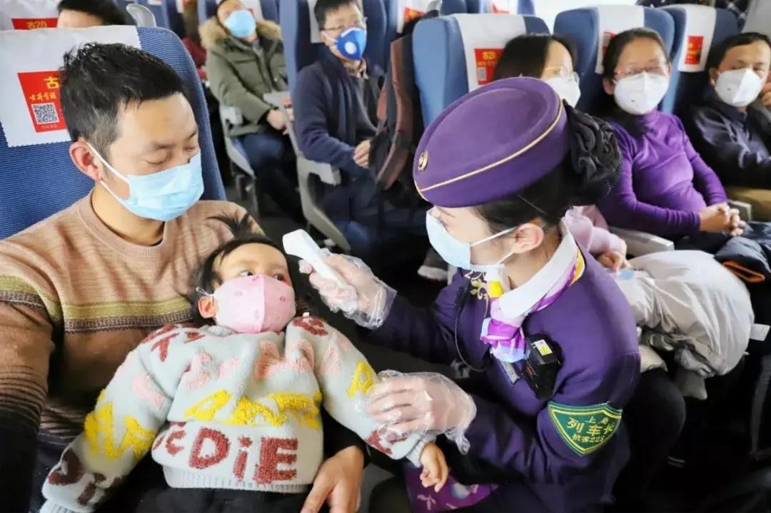 战疫情保春运铁路警察在行动,抗击疫情守护平安摄影征稿