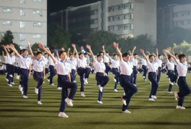 活力校园,活力青春缤纷校园