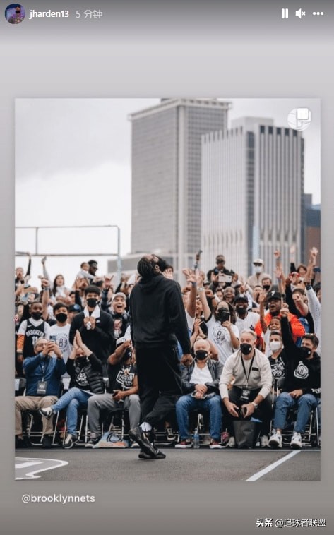 篮网哈登杜兰特,篮网哈登拍照