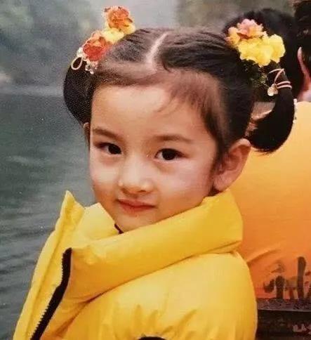 还这么年轻，这神颜小花神颜小生怎么越长越残了…