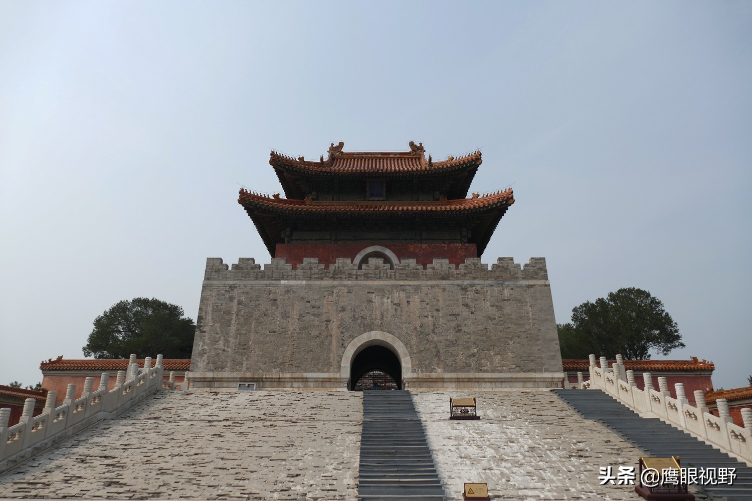 清朝皇帝为什么有清西陵和清东陵,清朝为什么选址清东陵