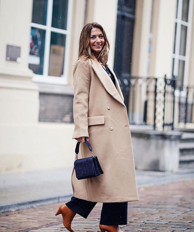 卡其色最佳的搭配,深卡其色的最佳搭配