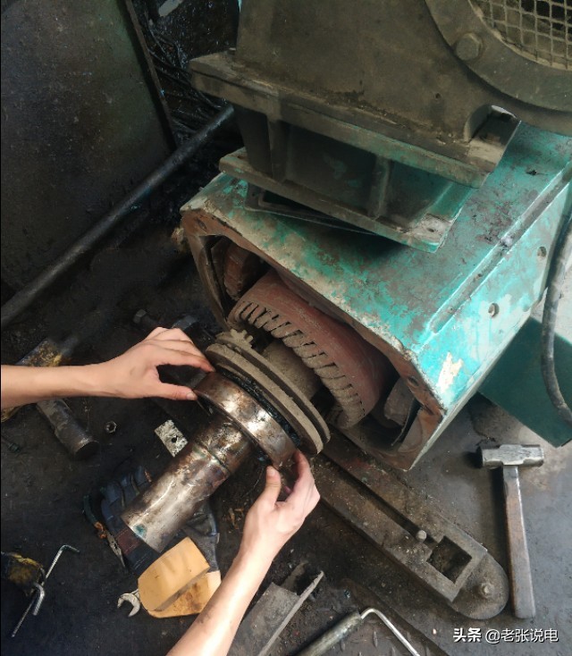 直流电机振动大的原因及方法,直流电机振动怎么回事