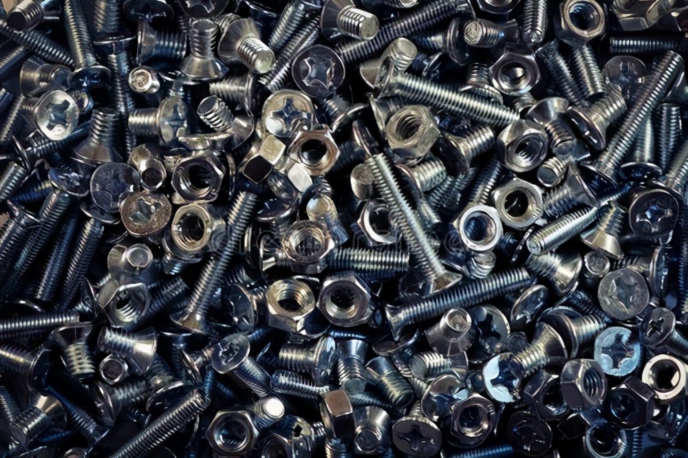 螺丝锈死怎么拧下来用除锈剂,螺丝锈死怎么拧下来