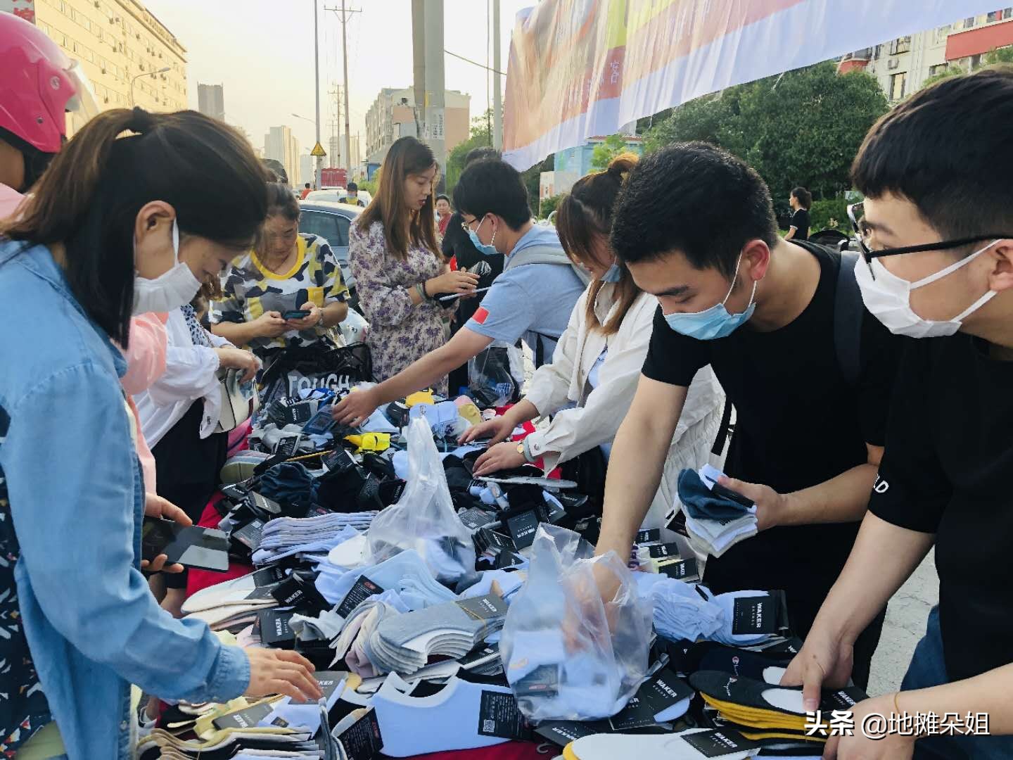 新手适合摆地摊,摆地摊到哪里摆最好