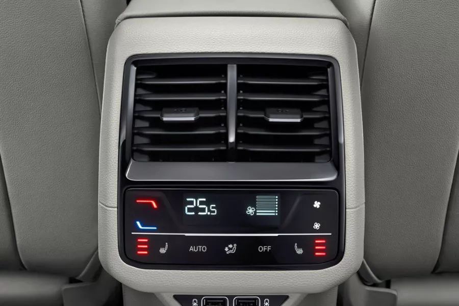 全新大众速腾1.4t试驾,试驾速腾空间