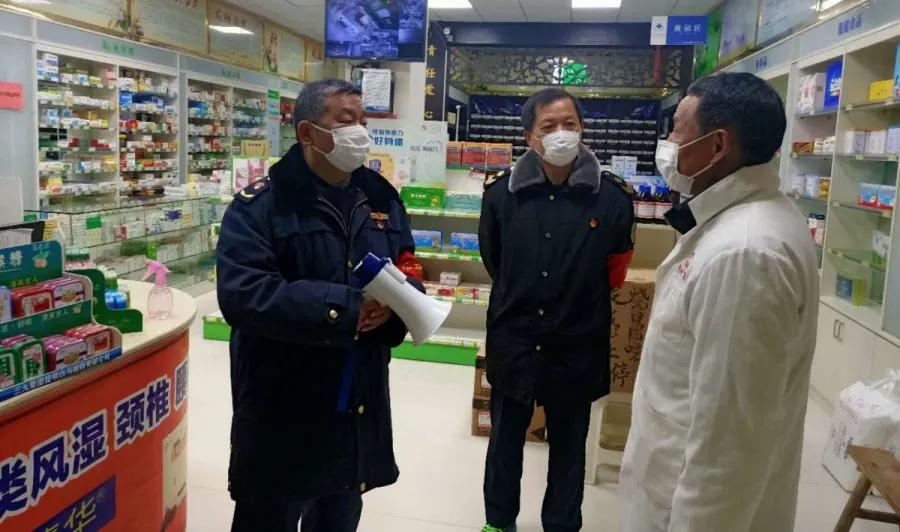 抗击疫情党员先锋队先锋岗,党旗飘扬党员冲在抗疫最前线