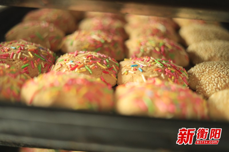 一心向“鄯”丨鄯善：就业不必去远方，岗位就在家门口