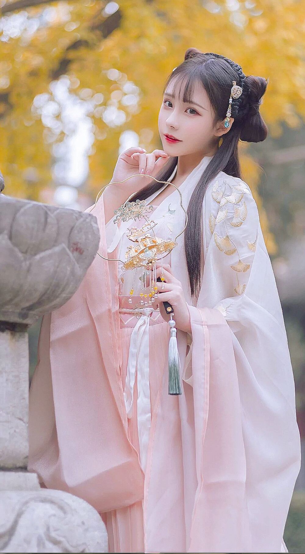 汉服萌新如何判断汉服真假,萌新入坑汉服有什么推荐