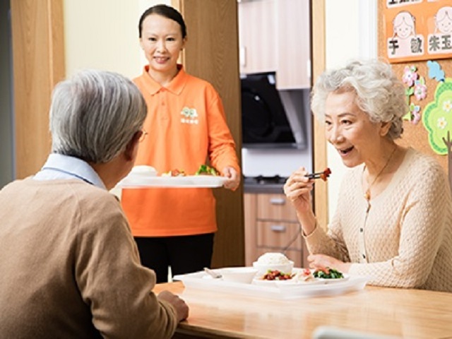 北京保姆价格包吃住,北京住家高端保姆多少钱一个月