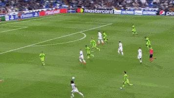 从J罗与库蒂尼奥的皇萨仁经历来看，被边缘化的传统10号位