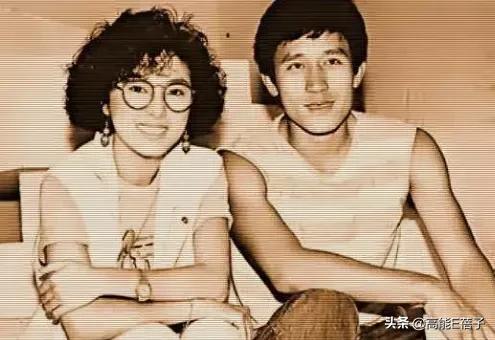 她对已逝男友的感情，还需要一纸婚书证明？