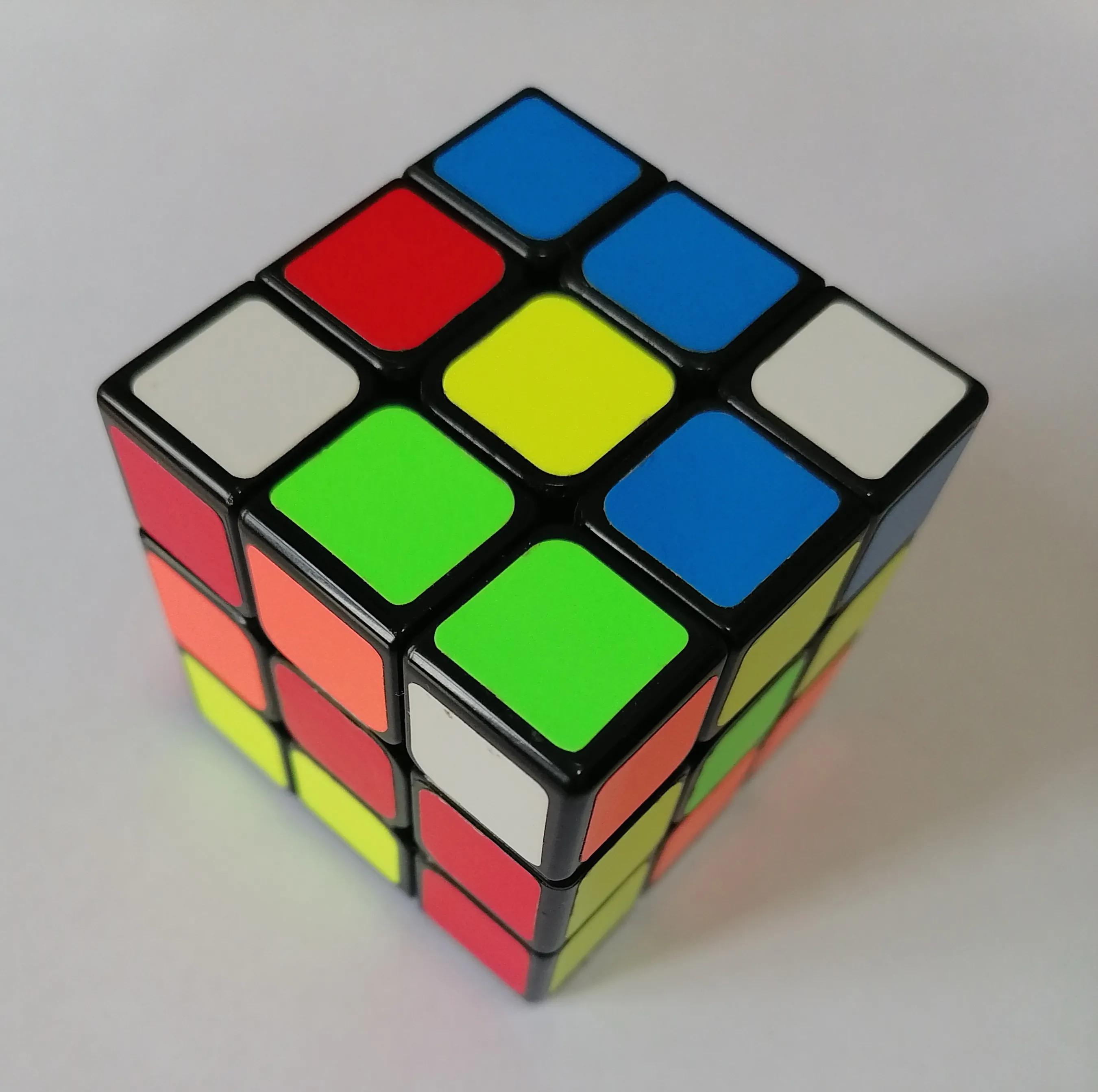 三阶魔方第一层复原最详细步骤,立方体魔方还原方法最简单