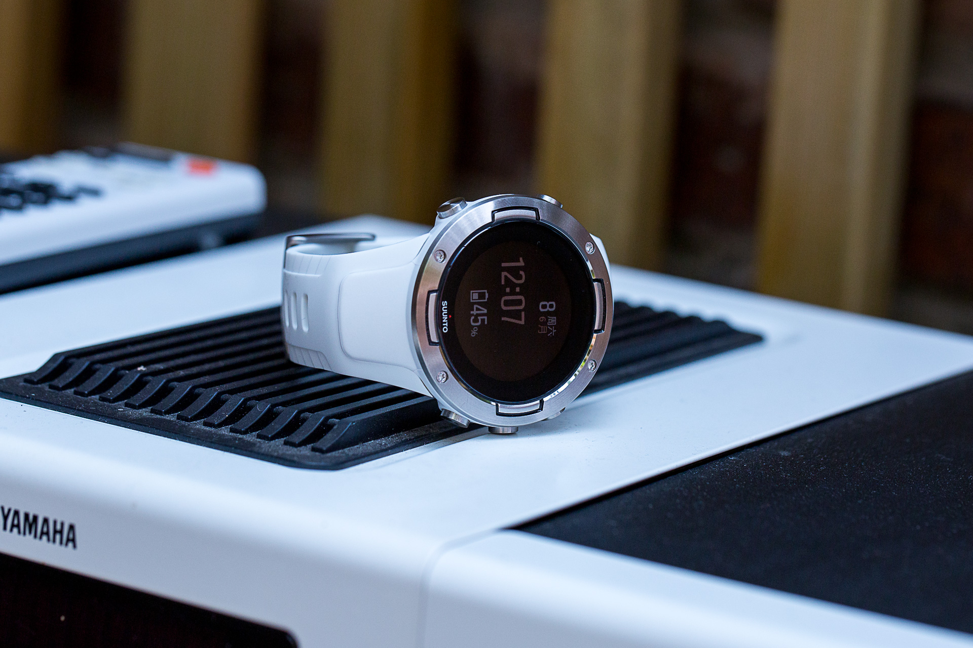 颂拓5手表运动模式表盘功能介绍,suunto颂拓5智能运动手表