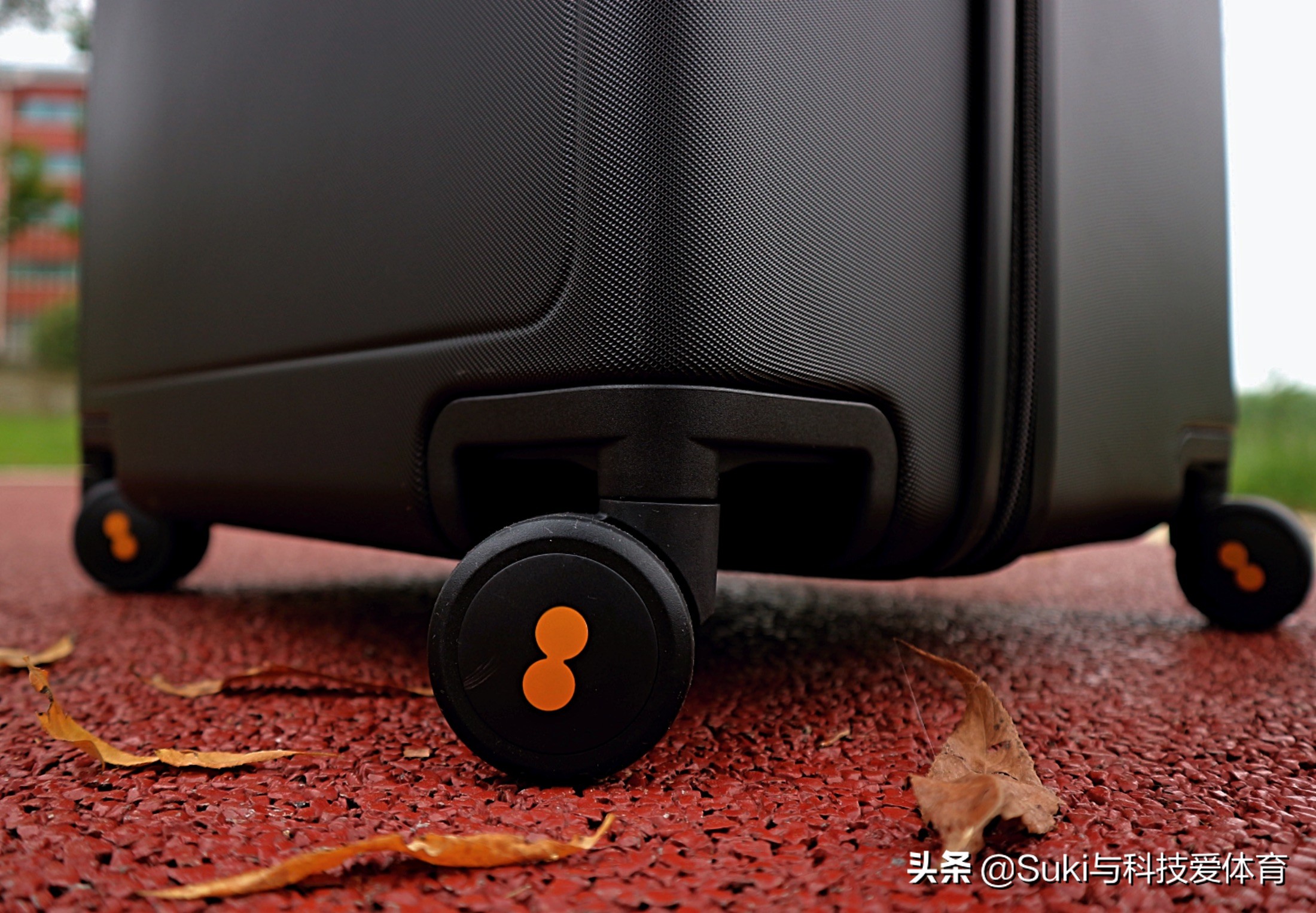 地平线8号和梦旅旅行箱对比,地平线8号和大旅行箱区别