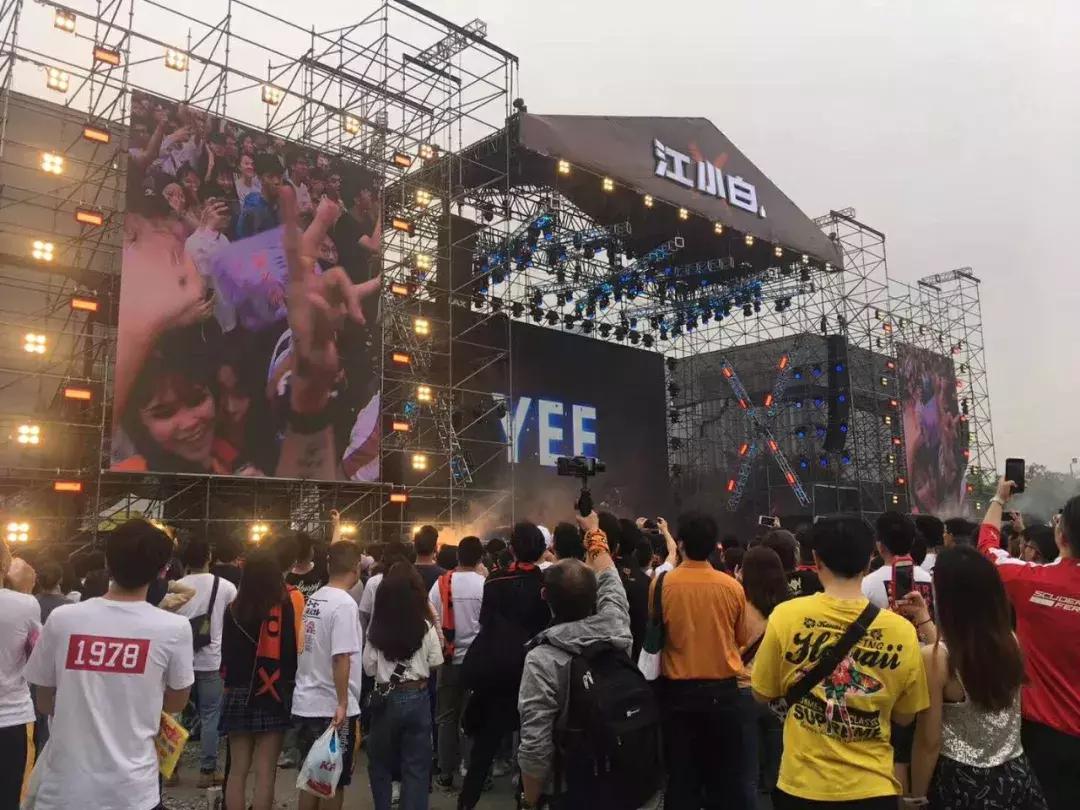 力卡专业无线演出系统全程护航2019江小白YOLO青年文化节