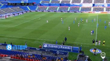 武磊被犯规,武磊被恶意犯规