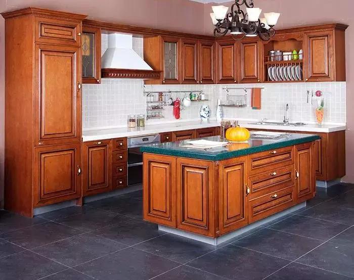 烤漆板材和防火板哪个好,防火板模压板和烤漆板的区别