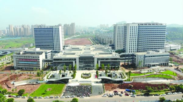 全市单体占地面积最大医院起江东