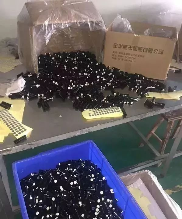 假冒香奈儿雅诗兰黛,国际大牌化妆品居然都是一个配方